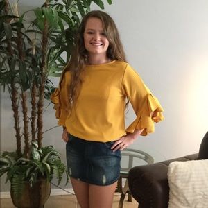 Mustard top